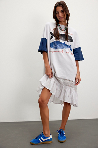 Toro Graphic Tee Midi Dress