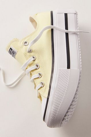 Chuck Taylor All Star Lift Double Stack Sneakers