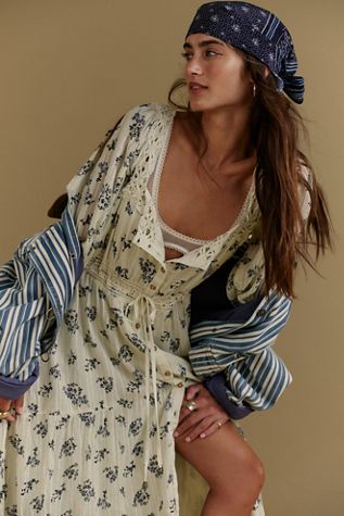 Essential Triangle Bandana