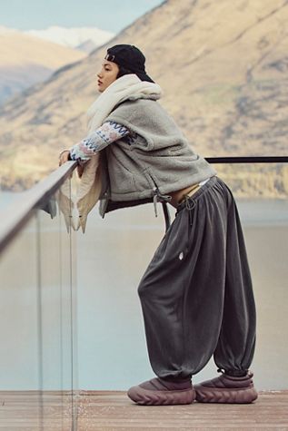 Momentum Pants