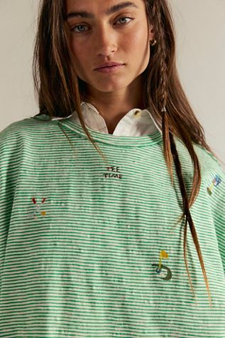 T-shirt brodé We The Free Camp