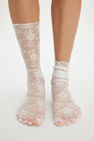 Ava Lace Socks
