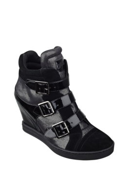 guess wedge trainers