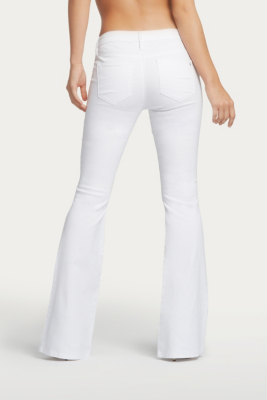 flared pants for curvy figures