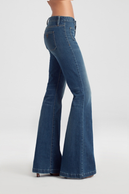 70's Relaxed Flare Jeans - Love Call Wash | GUESS.com