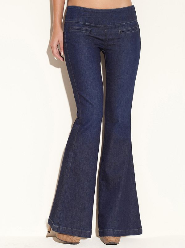 Sonya Flare Jeans - Rinse Wash | GUESS.com