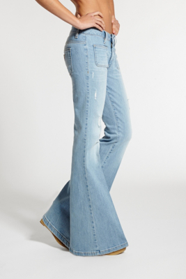 70s Mid-Rise Flare Jeans in Otis Wash | GUESS.ca