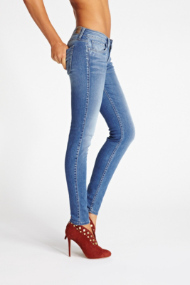 Low-Rise Power Skinny Denim Leggings in Viola Wash | GUESS.com