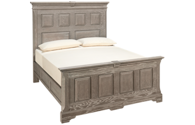 Vaughan-Bassett Heritage Queen Mansion Bed