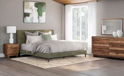 Chirason 4 Piece King Bedroom Set