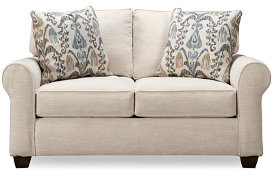 Canter Loveseat