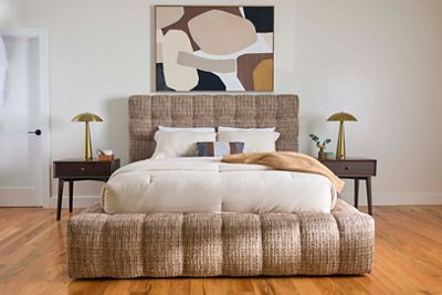 Dominic King Upholstered Bed - Thumbnail 3