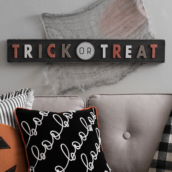 Distressed Trick Or Treat Wall Plaque Kirklands