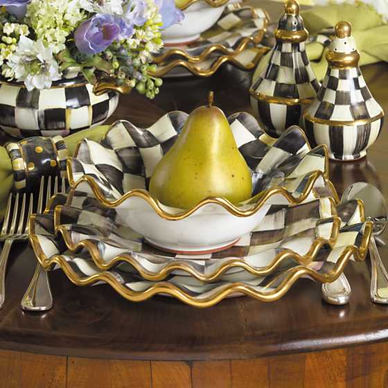 Courtly Check Fluted Dinner Plate image three