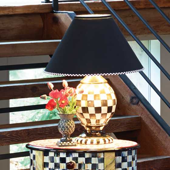 Courtly Check Globe Lamp image five