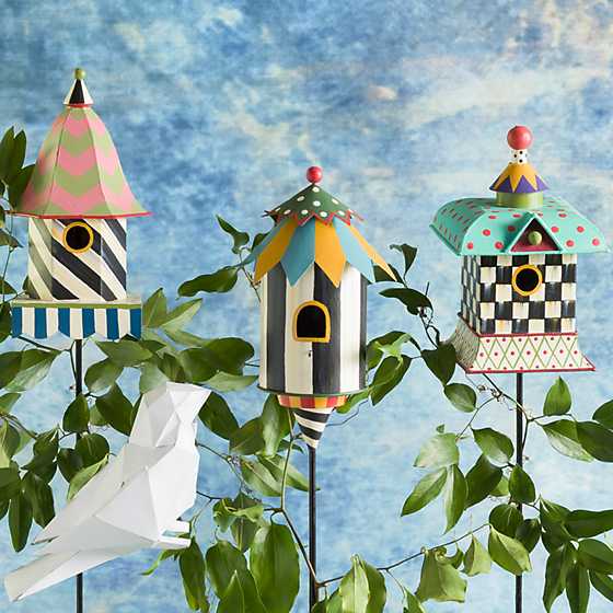Courtly Check Birdhouse Stake image two