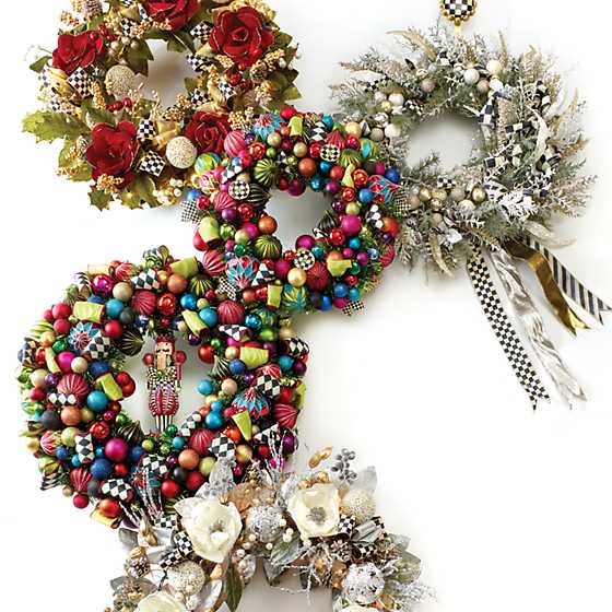 Courtly Check Wreath Hanger image fourteen