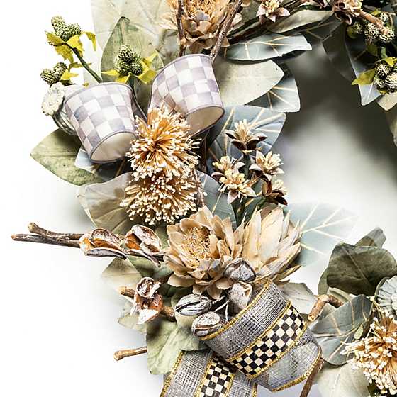 Sterling Cottage 25" Wreath image three