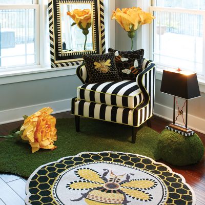 MacKenzie-Childs | Queen Bee Rug 4' Round Rug