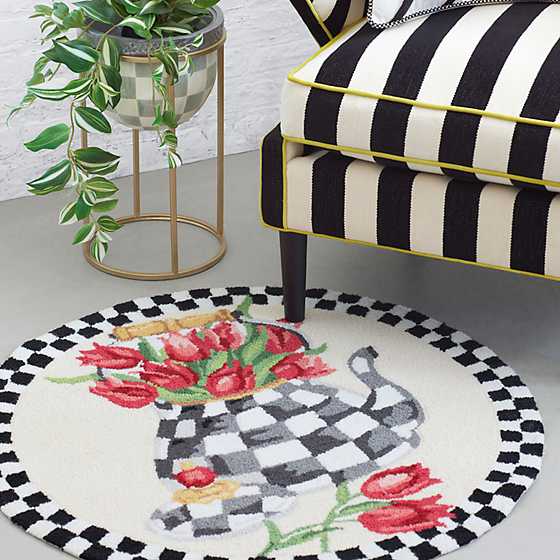 Tulip Kettle Rug - 3' Round image two