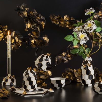 Queen Bee Decor Set – Liz and Ivy