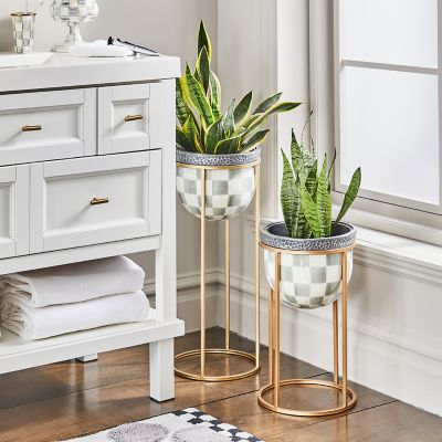 Plant stand with drawer