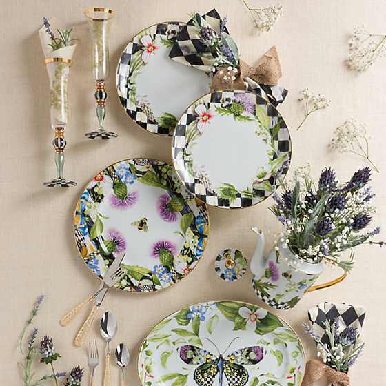 Thistle & Bee Dinner Plate - Garland image nine