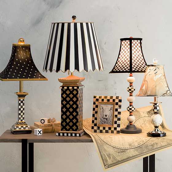 Quatrefoil Table Lamp - Large image four