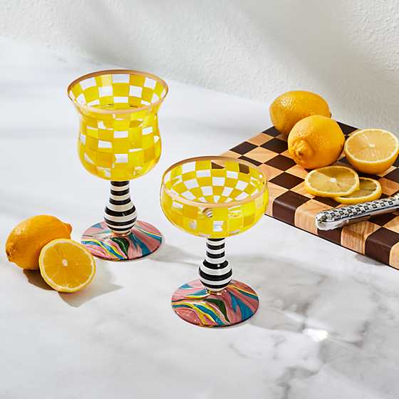 Carnival Wine Glass -Yellow image two