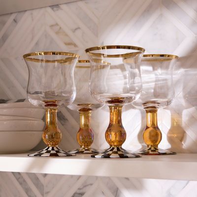 Courtly Check Wine Glass Image 9