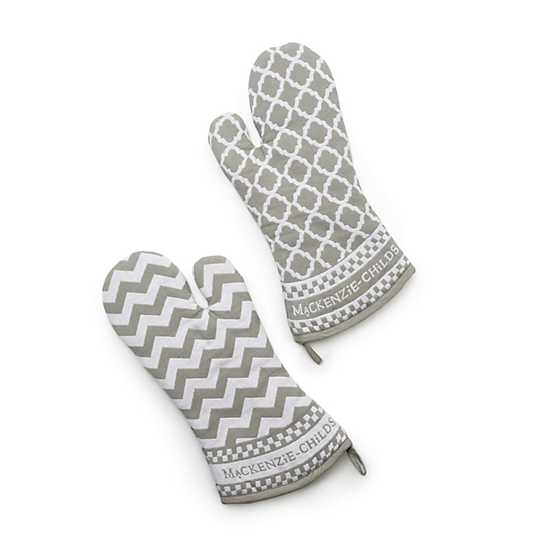 Zig Zag Oven Mitts - Sterling - Set of 2 image two