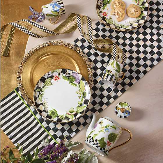 Courtly Check & Stripe Table Runner image six