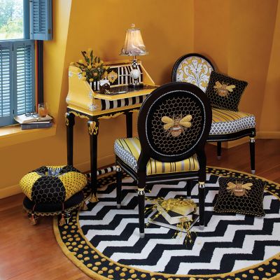 The Wire Cushion l Kinzzi Collection l Home and Decor l Kinzzi