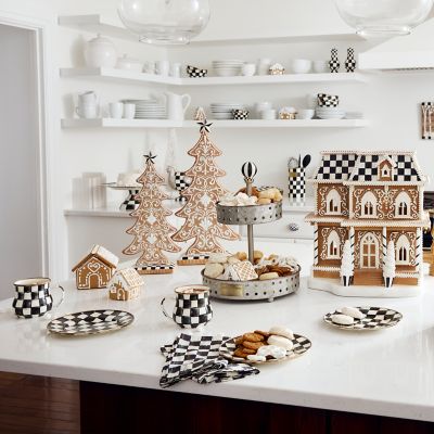 Gingerbread House Lidded Mugs