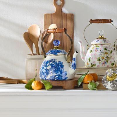 Royal English Garden 2 Quart Tea Kettle Image 4