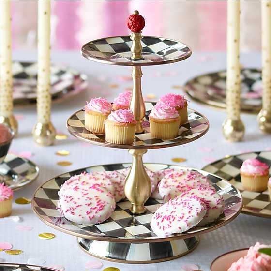 Courtly Check Enamel Three Tier Sweet Stand image three
