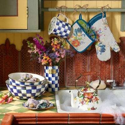 Royal Check Utensil Holder image eight