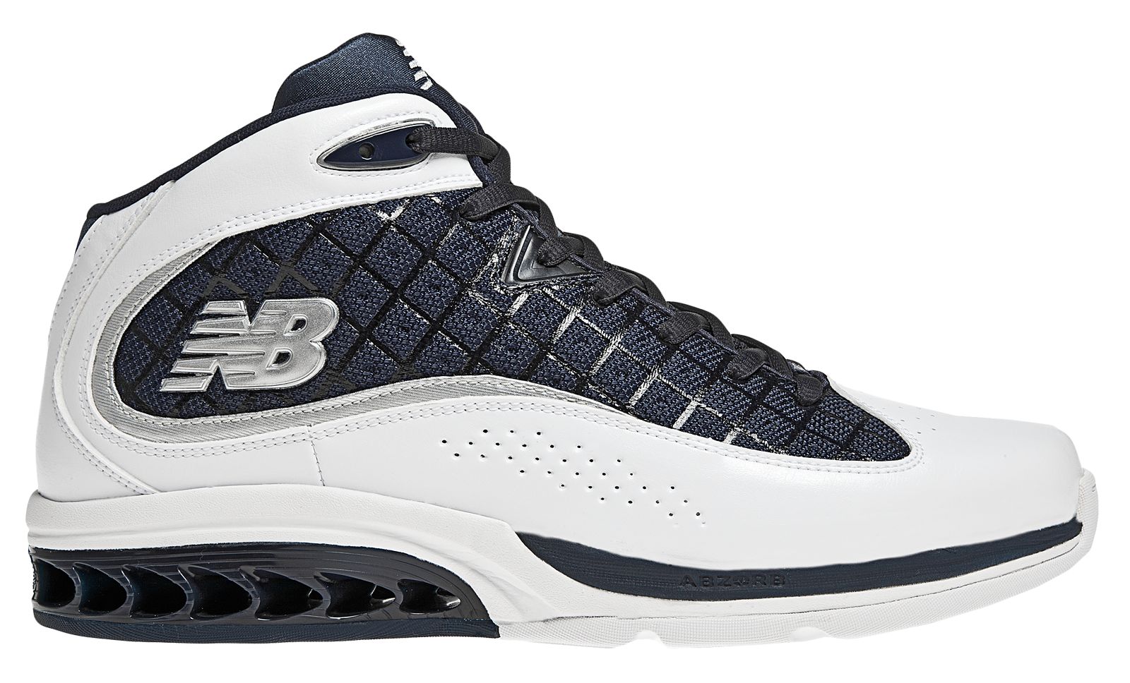new balance mens basketball shoes