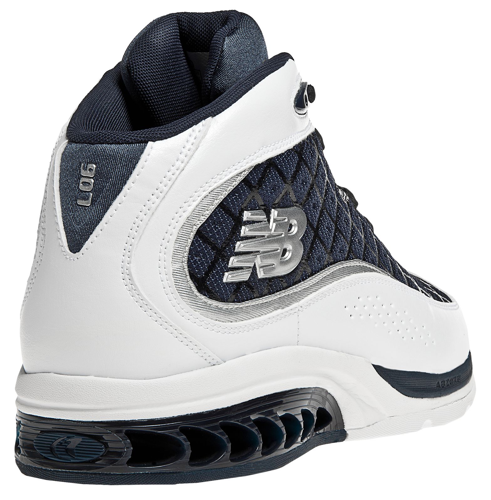 new balance 907 basketball sneaker