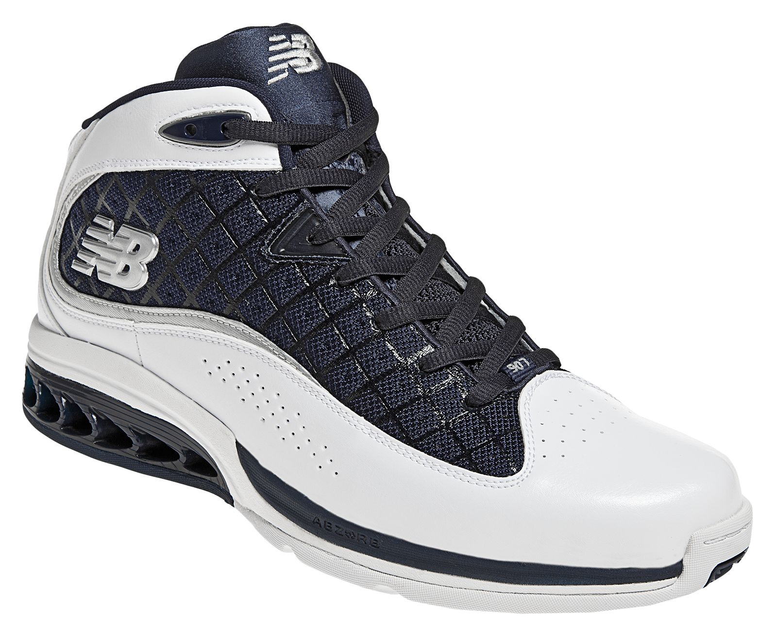 new balance 907 basketball sneaker