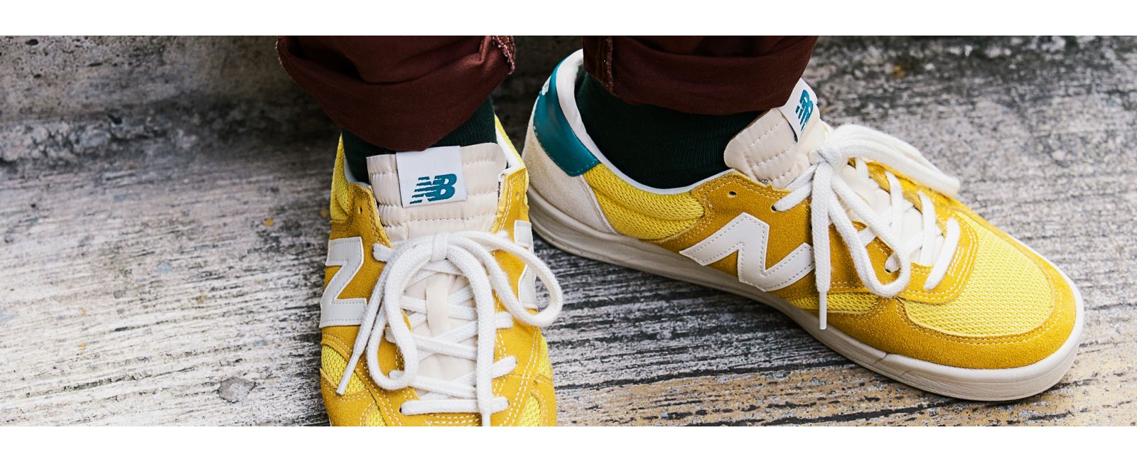 new balance crt300 gold