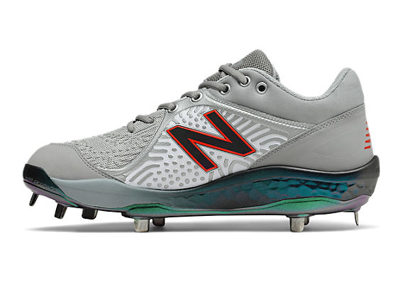 Low-Cut 3000v5 VIP Metal Cleat    , Grey with White & Green