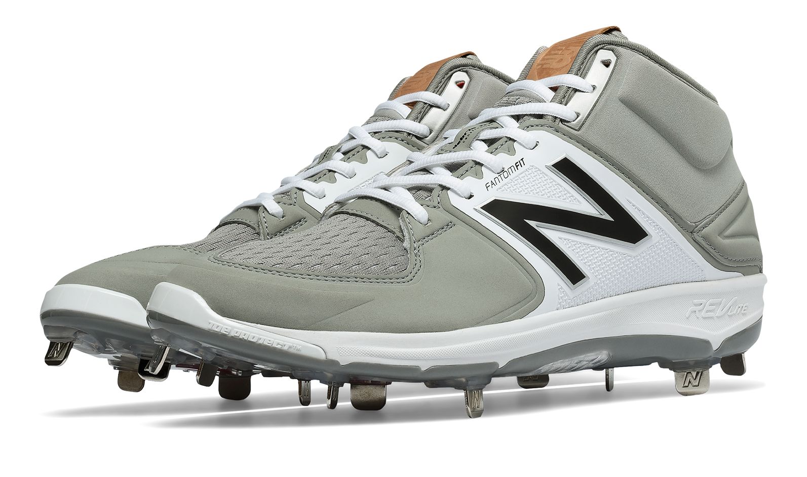 new balance mid baseball cleats