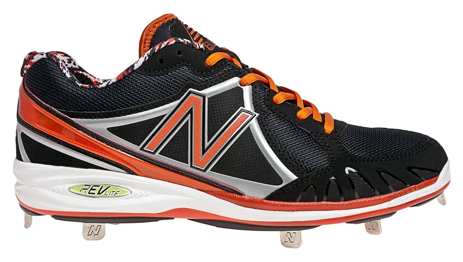 new balance orange baseball cleats