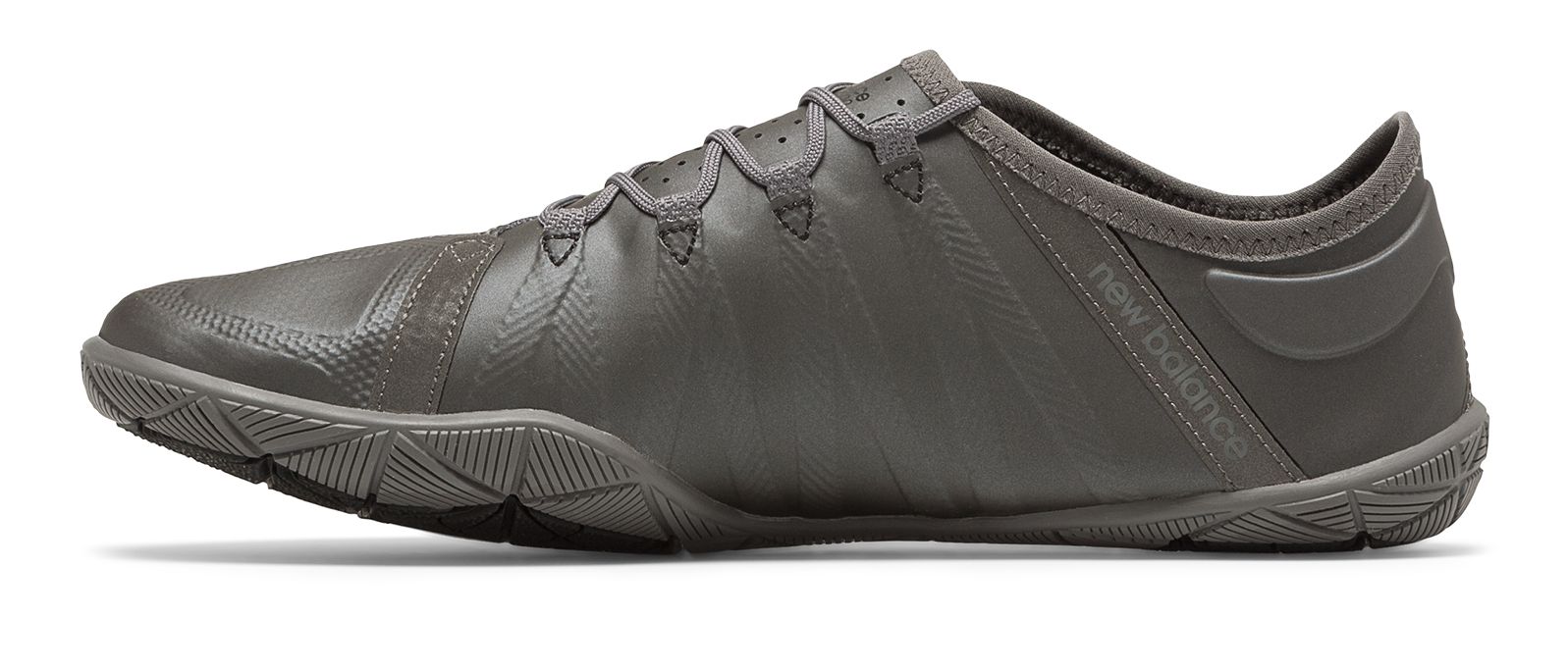 new balance minimus 200