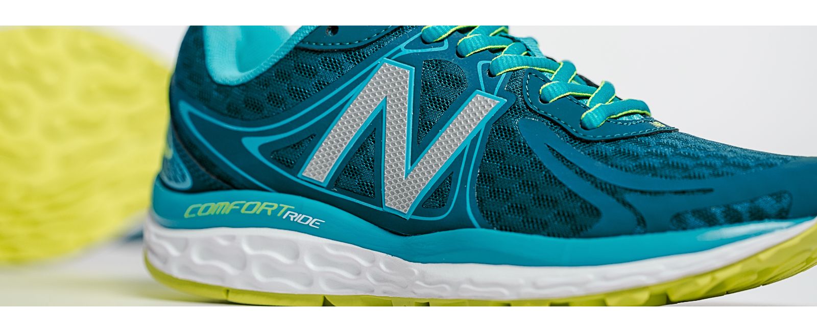 new balance 720v3 womens