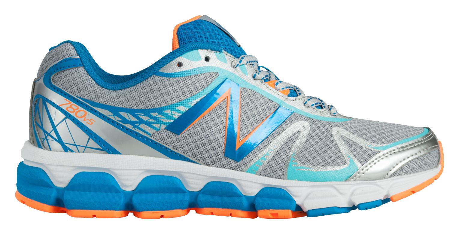 New Balance Sportswear for Women Men Fashion Trendsetter