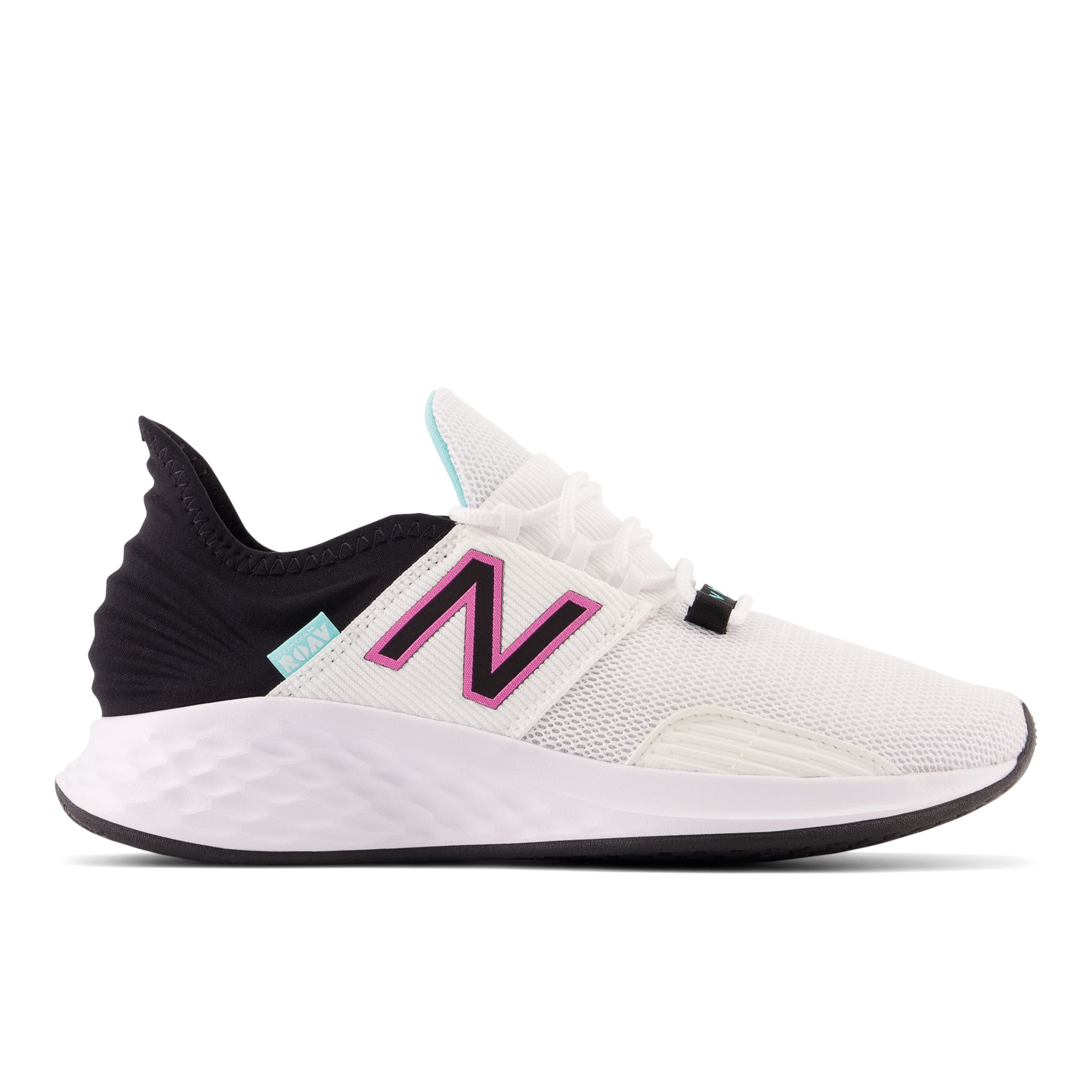 New balance roav store white