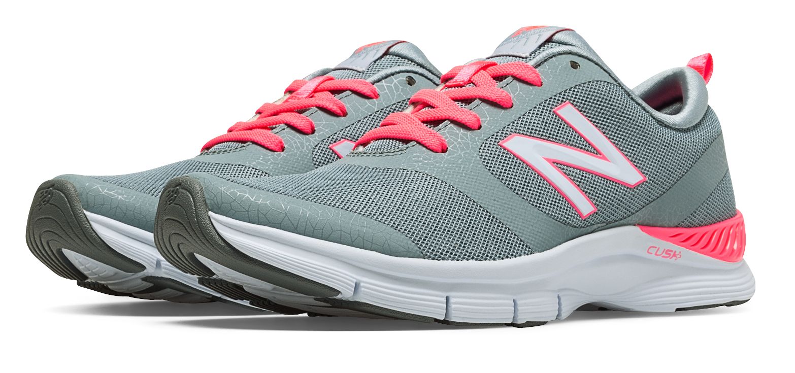 new balance 711 pink