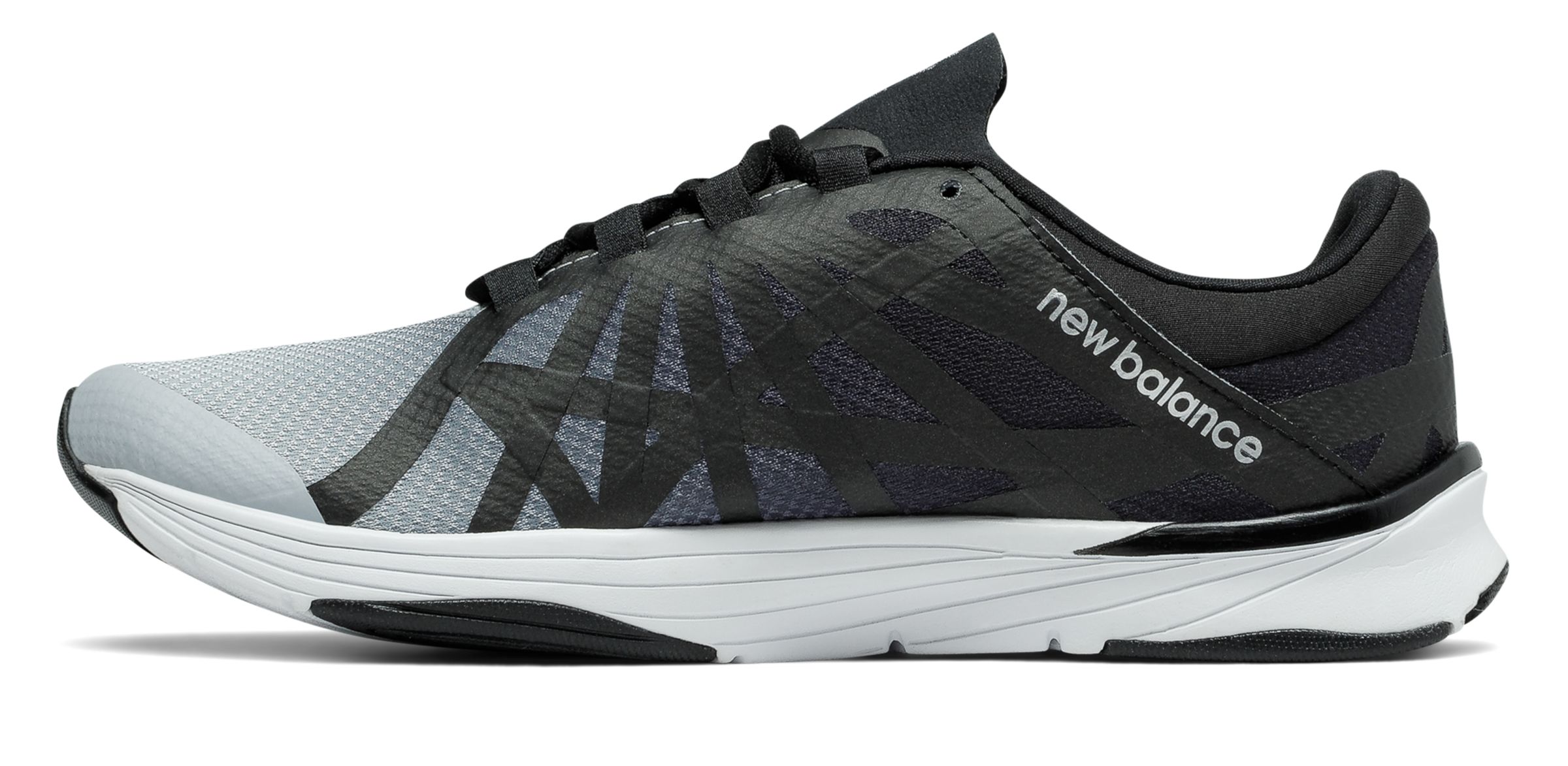 new balance 811v2 trainer